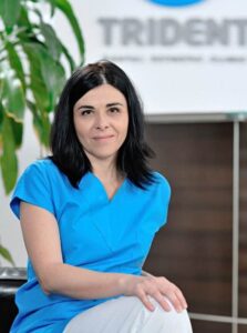 Doctor Mihaela Radulescu - medic specialist chirurgie maxilo-faciala la Clinica Trident in Bucuresti