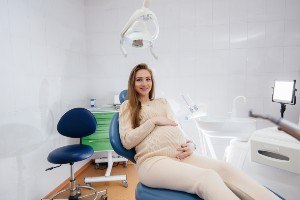Sanatatea orala si sarcina. De ce este important mersul la dentist, chiar si in sarcina?